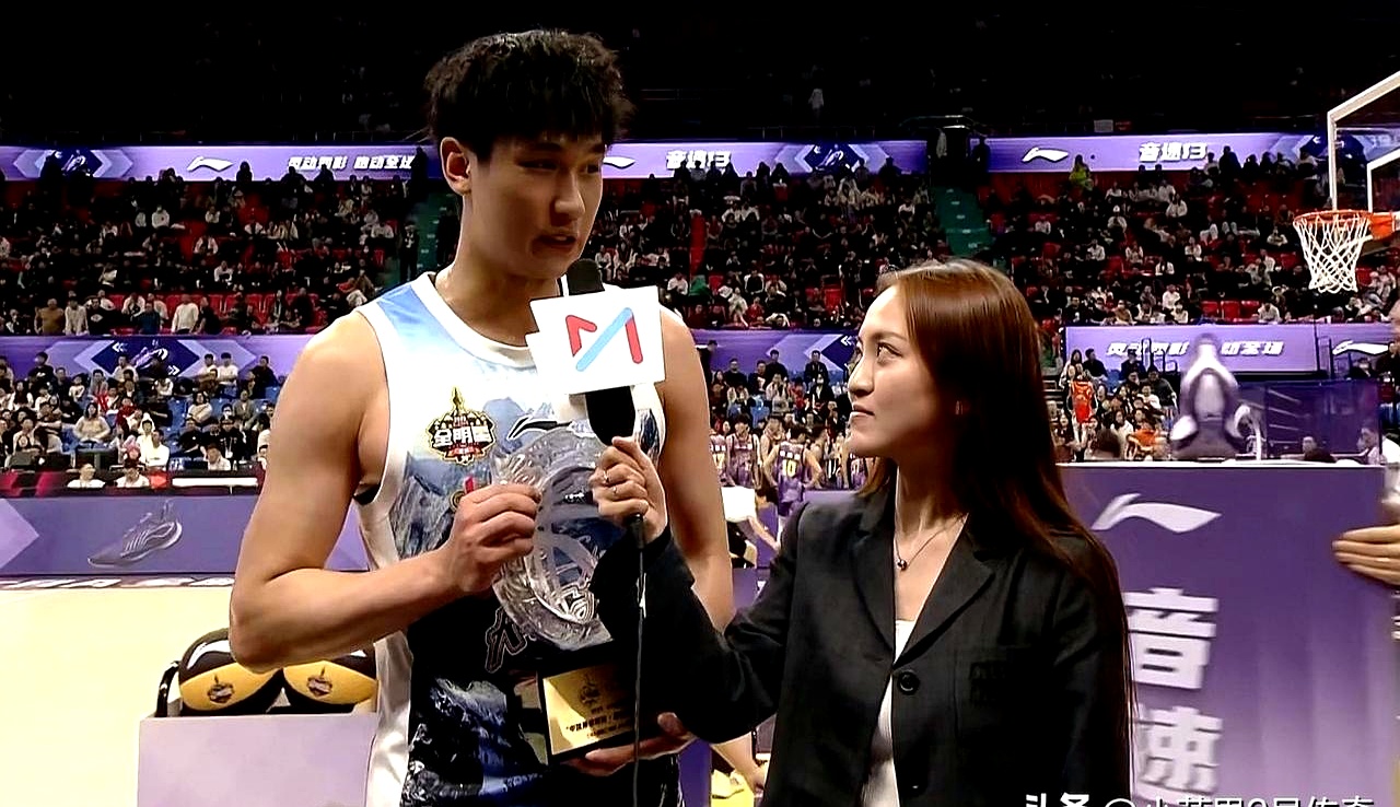 犹入无人之境！CUBAL晒北大管子煜无解跳投打成2+1总决赛FMVP！